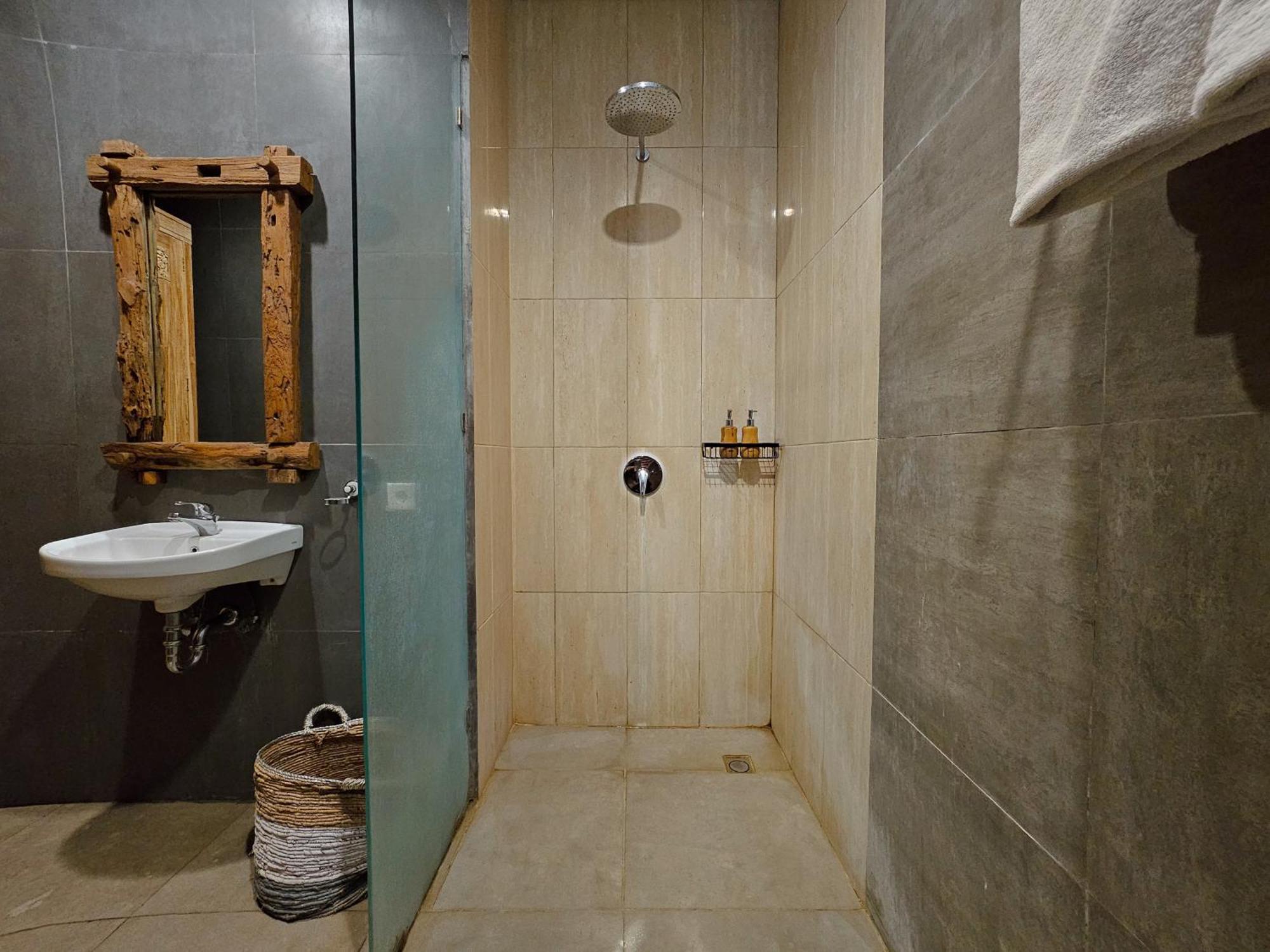 Lj Villa Canggu Cameră foto